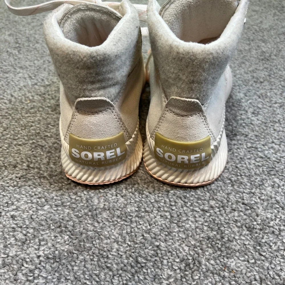 Sorel Out N About III Conquest Boots Womens 7 Sea Salt Waterproof outdoor hiking